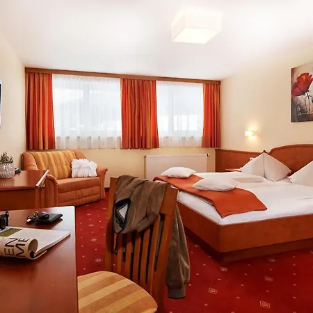 Kerschbaumer Hotel Russbach am Pass Gschütt